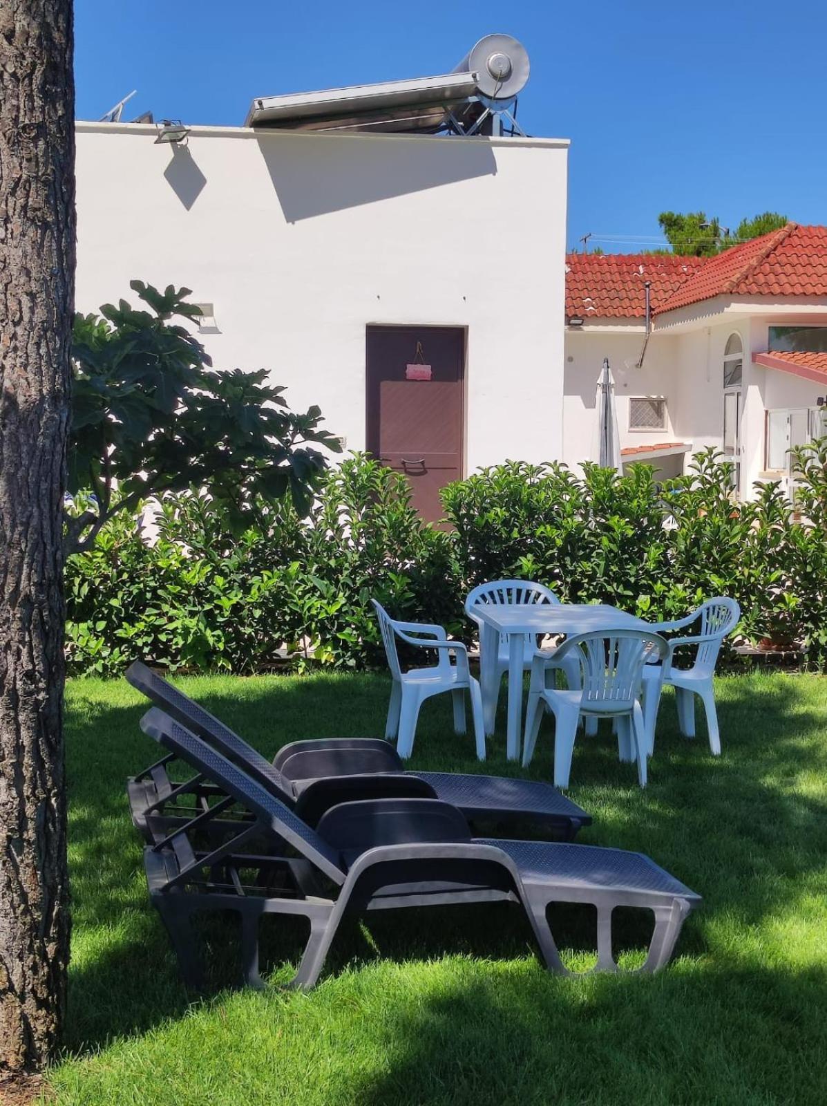 B&B Villa Vittorio 갈라토네 외부 사진